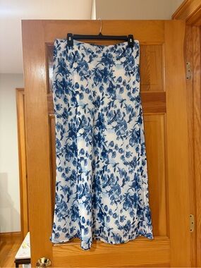 Abercrombie & Fitch White Skirt with Blue Watercolor Floral Print